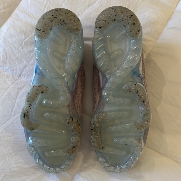 Nike sneakers - Picture 4 of 5